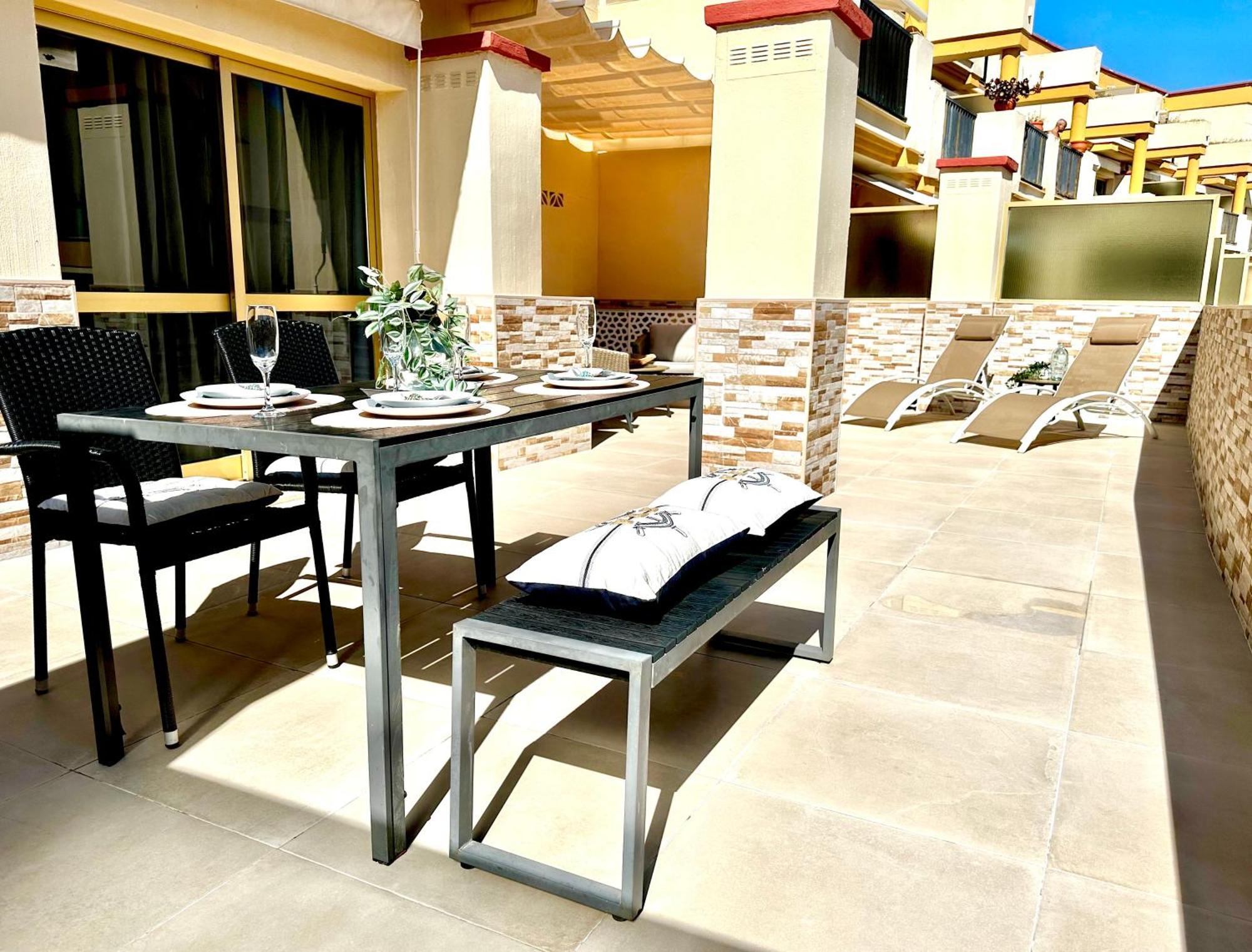 Nikkibeachfront * Marbella