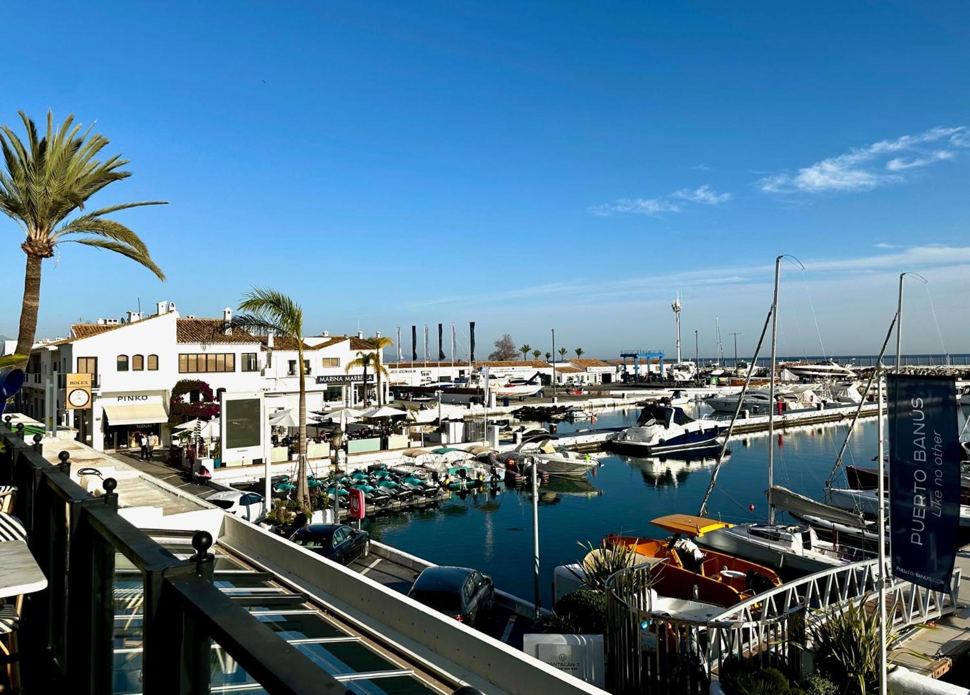 Apartemen Nikkibeachfront